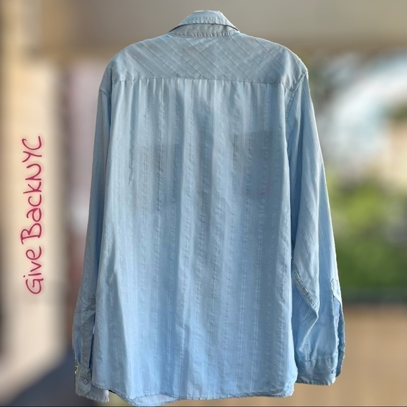 nwot Machine Button-down Long-sleeved Shirt in light blue Size XL - Picture 2 of 4